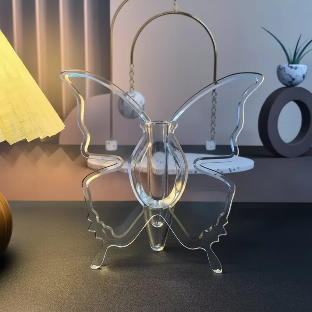 Elegant Transparent Acrylic Butterfly Vase, Modern Home Decor Centerpiece, Butterfly Wings Design, Suitable for Living Room Office Wedding, Flower Arrangement Vase